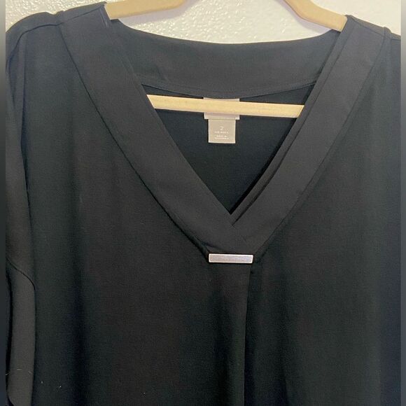 Chico's V-Neck Tee Black - size L (2-Chicos) - Picture 4 of 6